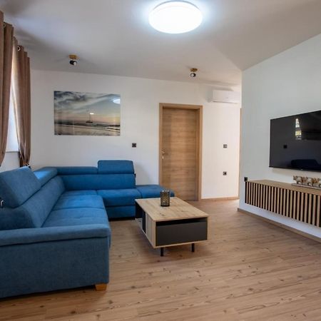Landena Apartments Lendava Extérieur photo
