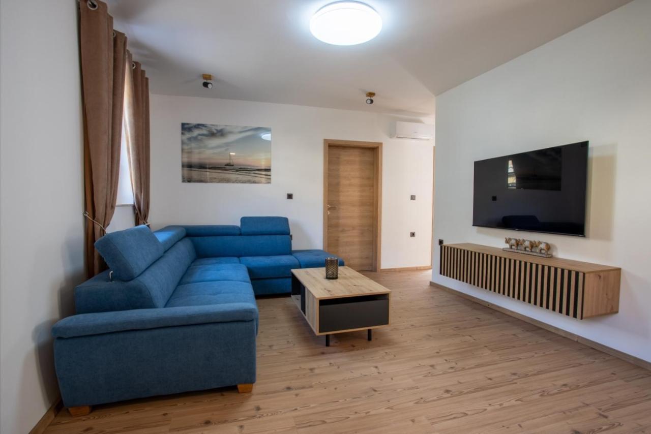 Landena Apartments Lendava Extérieur photo